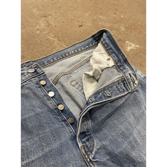 Levis 501 Jeans Mens 36x29 Light Wash Blue Straight Leg Button Fly Distressed - Picture 6 of 16